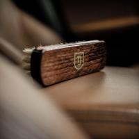 Brosse cuir 2